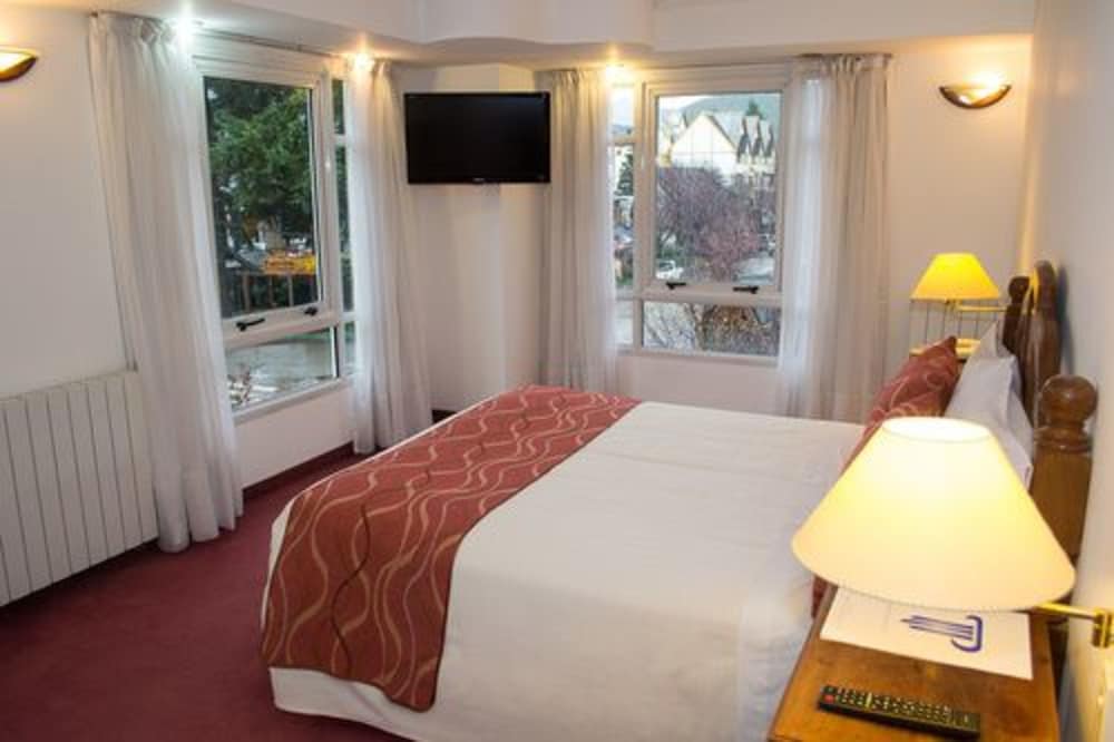 Patagonia Plaza Hotel 18/30
