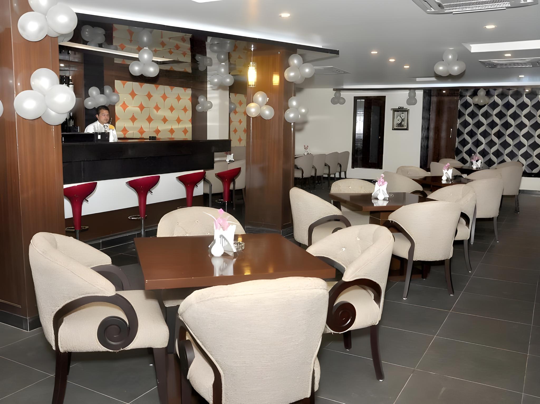 Hotel Sobti Continental 21/29