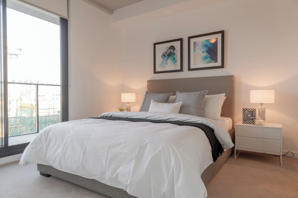 Kingstreet Residences 8/40