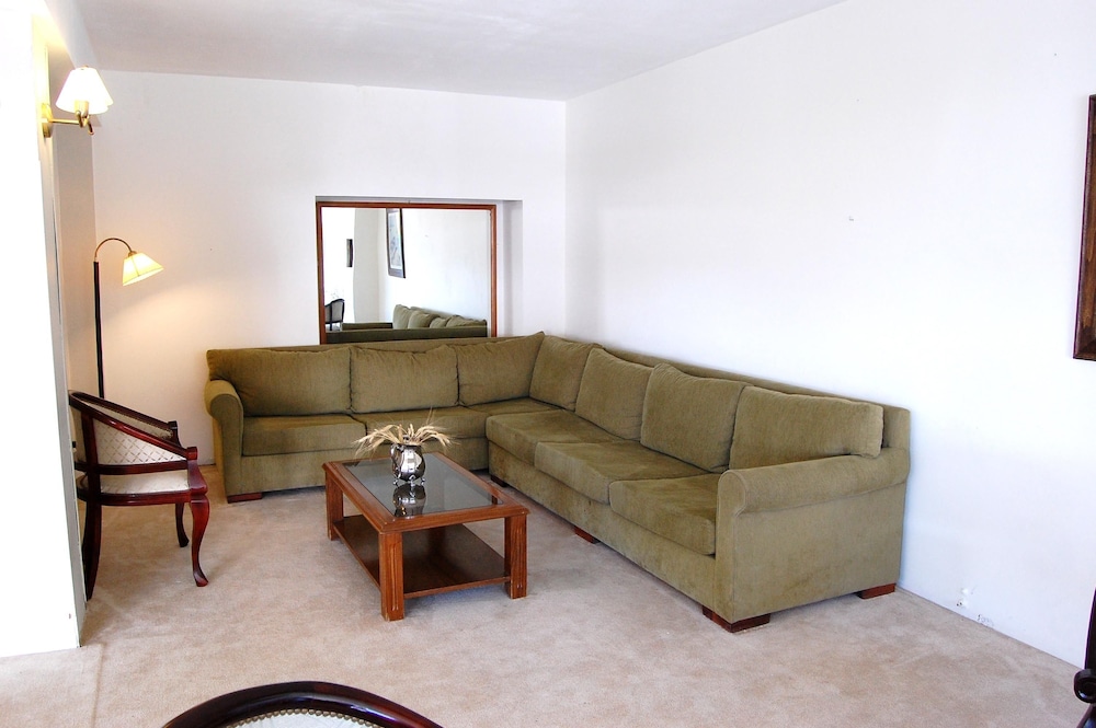GRAN MADRYN HOTEL 30/37