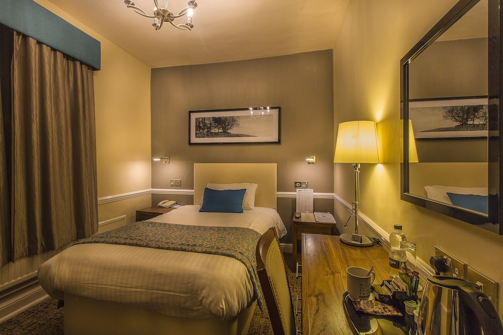 Best Western the Three Swans Hotel 24/69