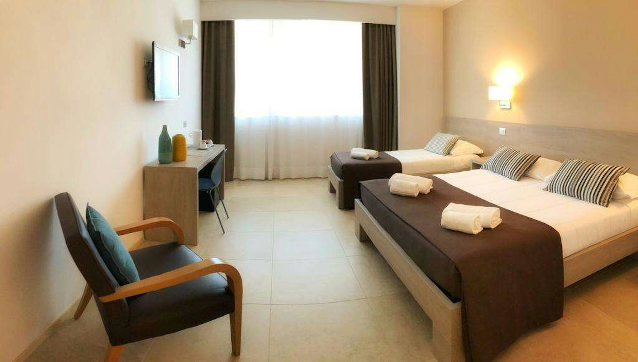 Hotel Dimorae 23/79