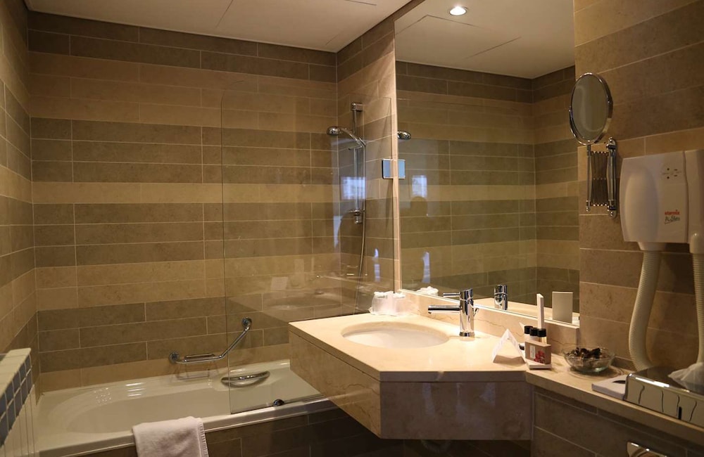 Leonardo Hotel Bucharest City Center (ex Golden Tulip Victoria) 21/38
