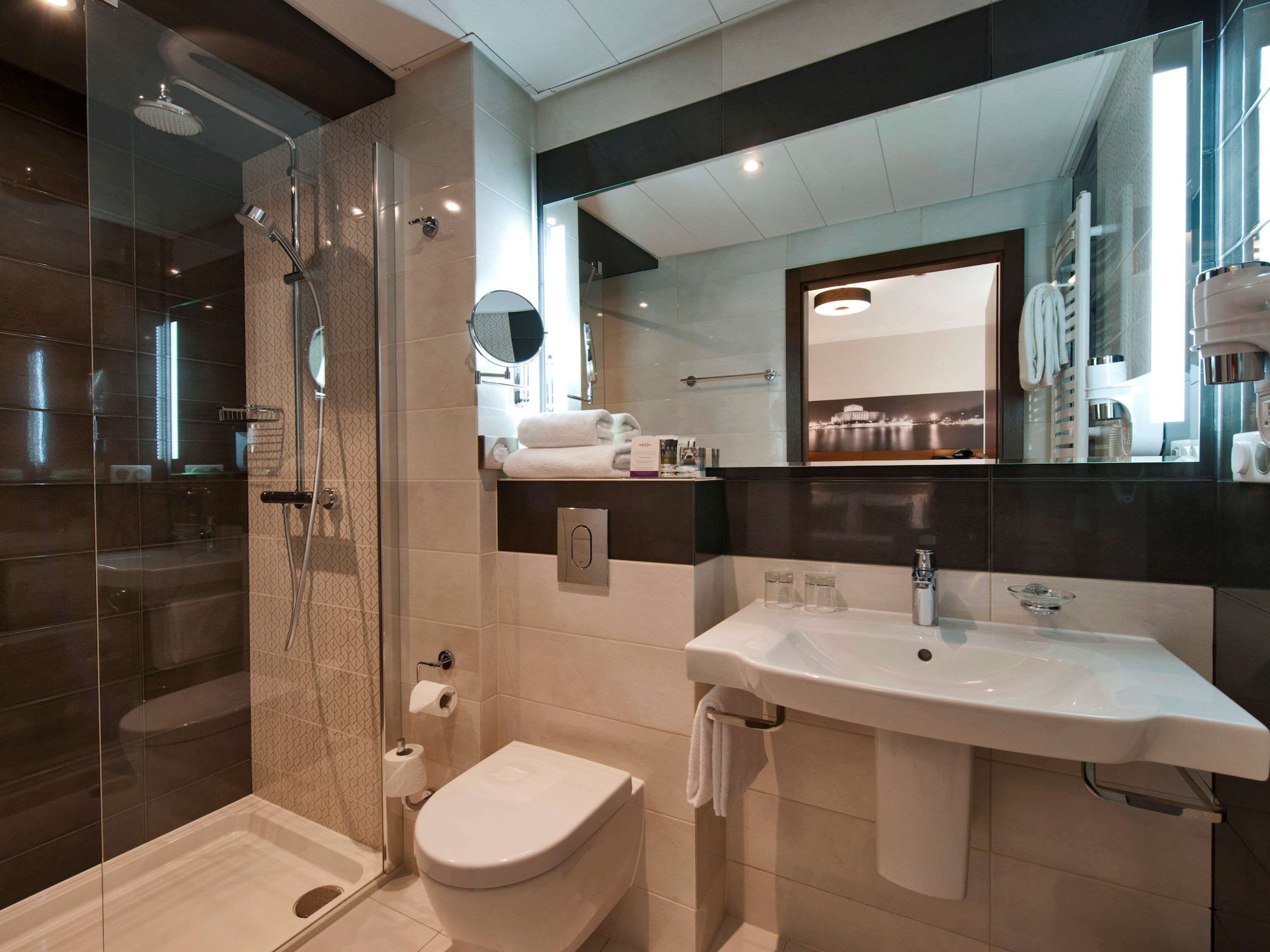 غرفة بريفيليج بسريرين منفصلين، Mercure Bydgoszcz Sepia 7/8