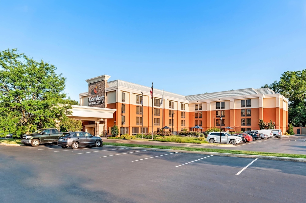 Comfort Inn Suites Newark Wilmington 58/65