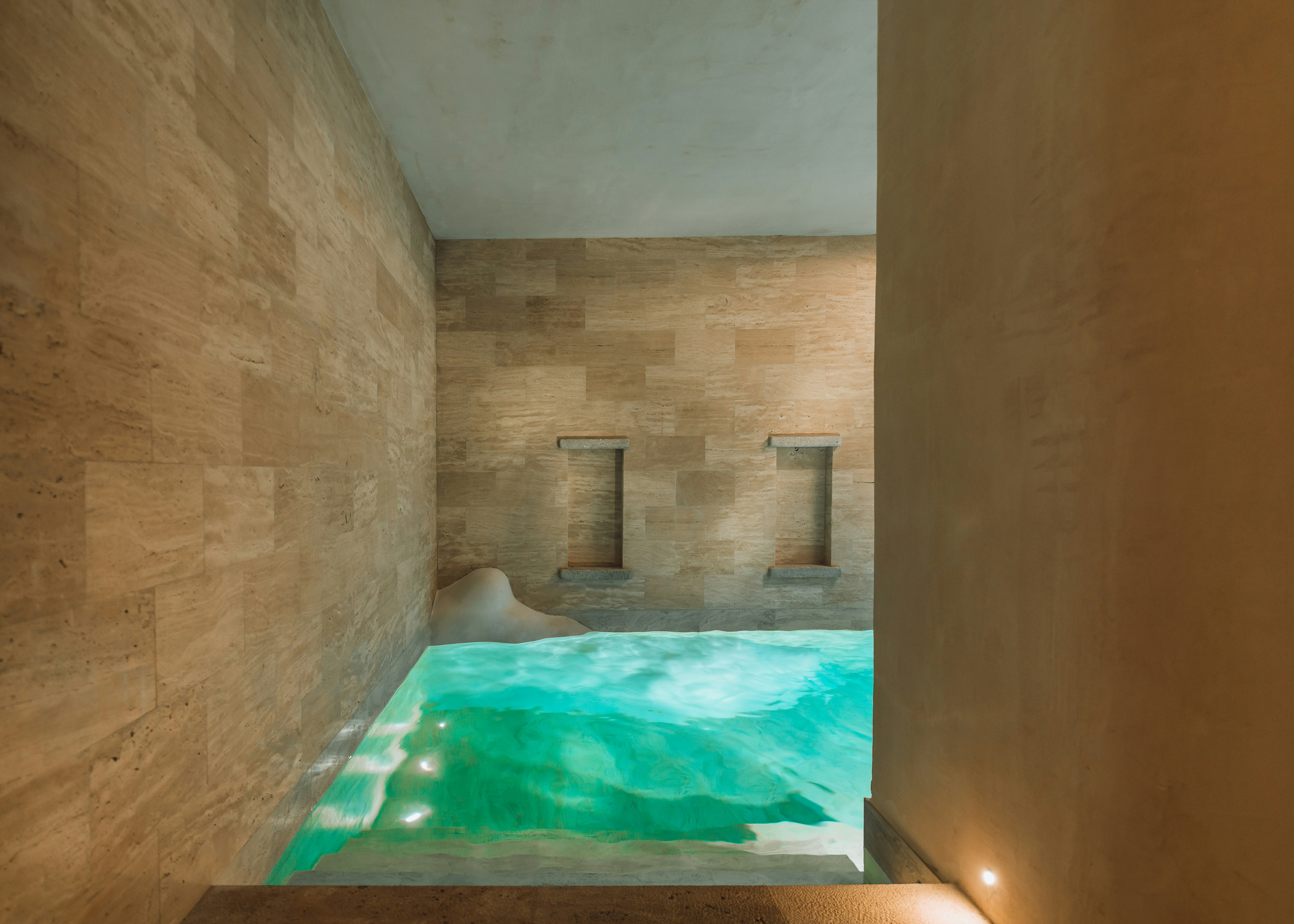 MANNA, a Member of Design Hotels 11/25