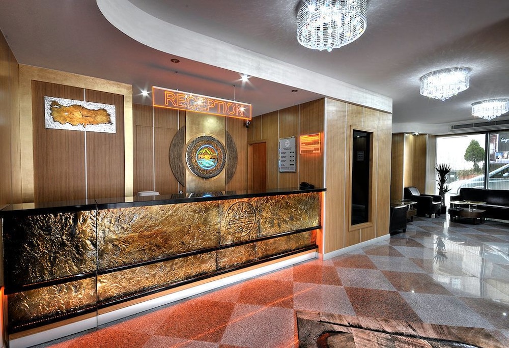 Rhiss Hotel Bostanci 8/64