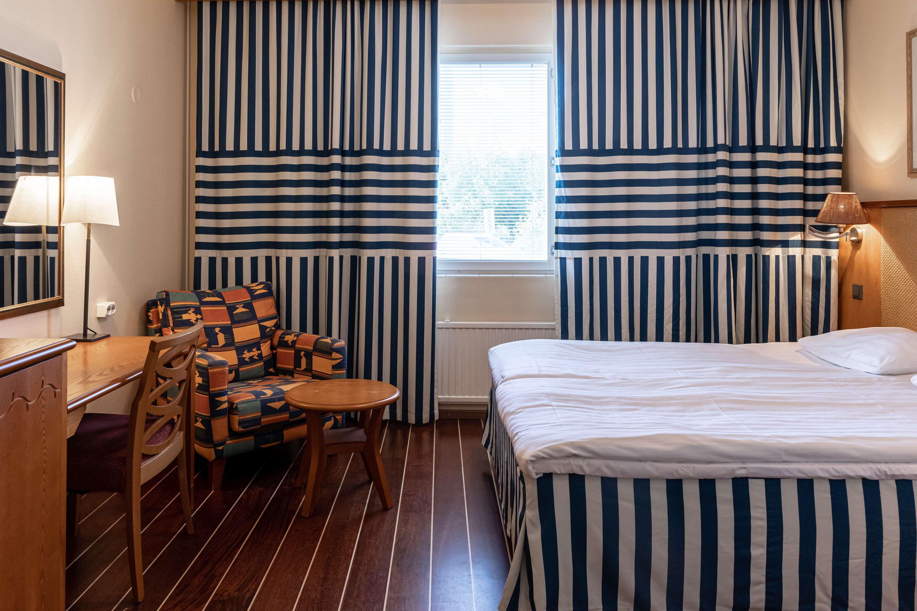 Economy, Double Bed