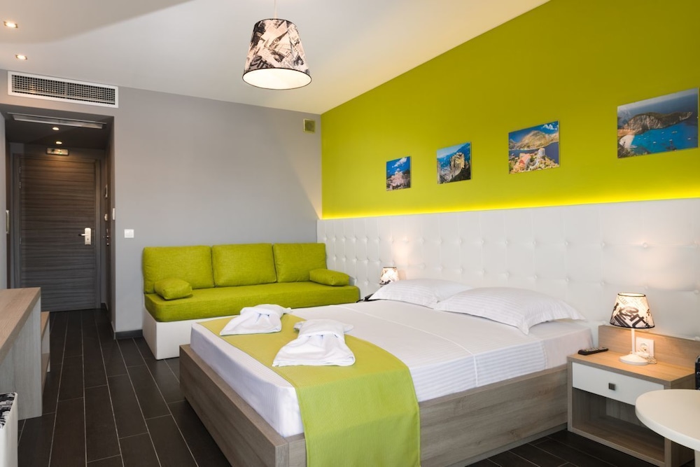 Lagaria Hotel 24/50