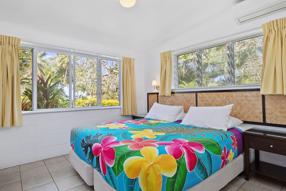 3 Bedrooms, Bungalow, Twin Beds, 2 King Beds, Garden Area