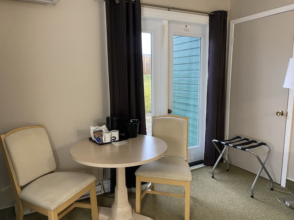 Ocean View Hotel 35/50