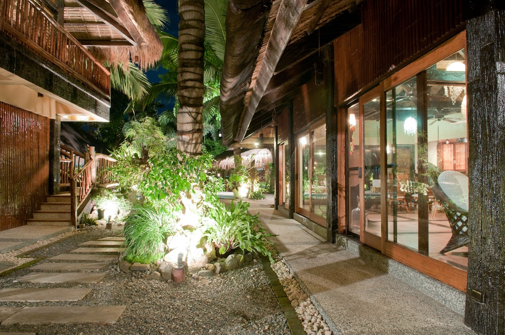 Nabulao Beach And Dive Resort 64/70