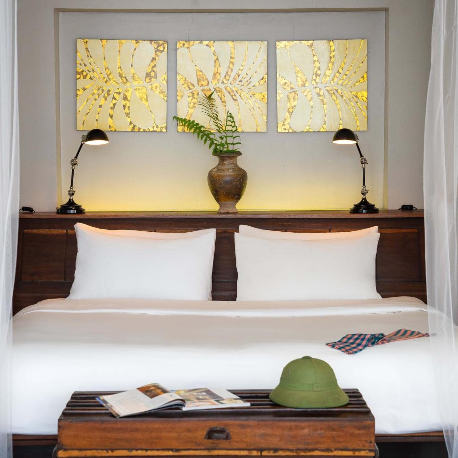 RESIDENCE, SUITE