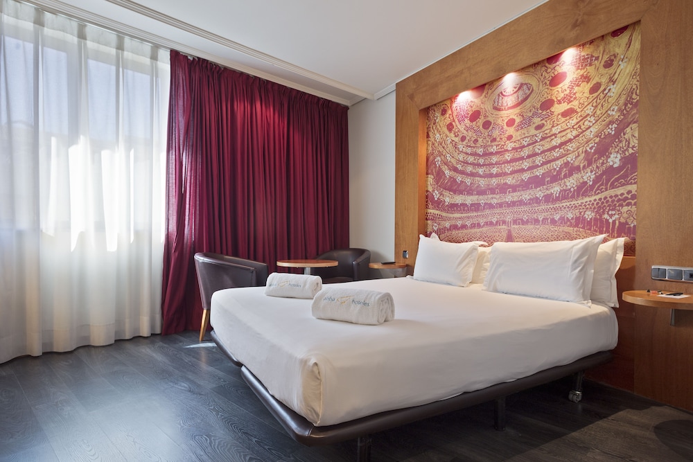 Abba Sants Hotel 10/30
