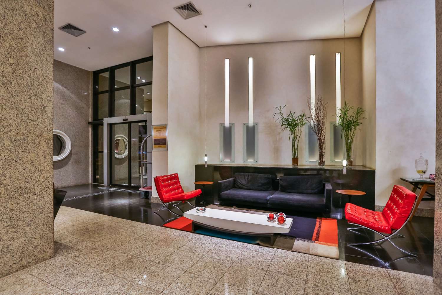 Comfort Suites Brasilia 12/23