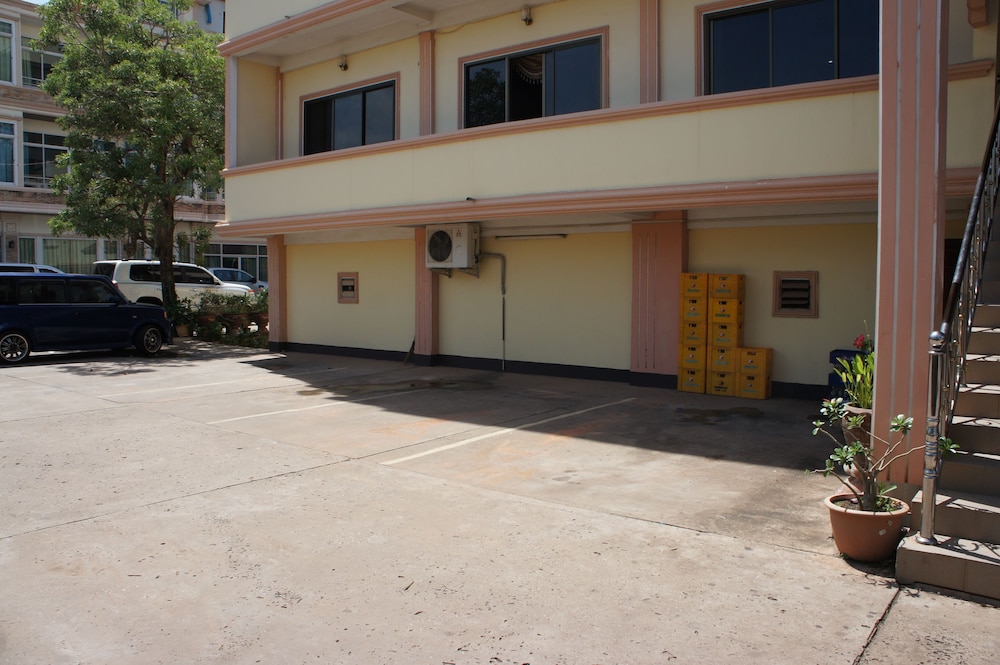 Sisavath Hotel 14/17