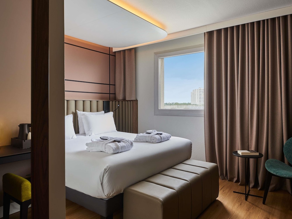 Mercure Paris Nanterre 13/48