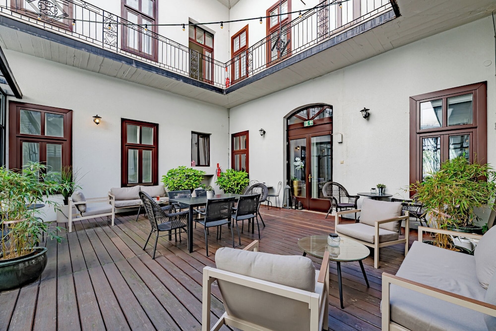 House Beletage 53/71