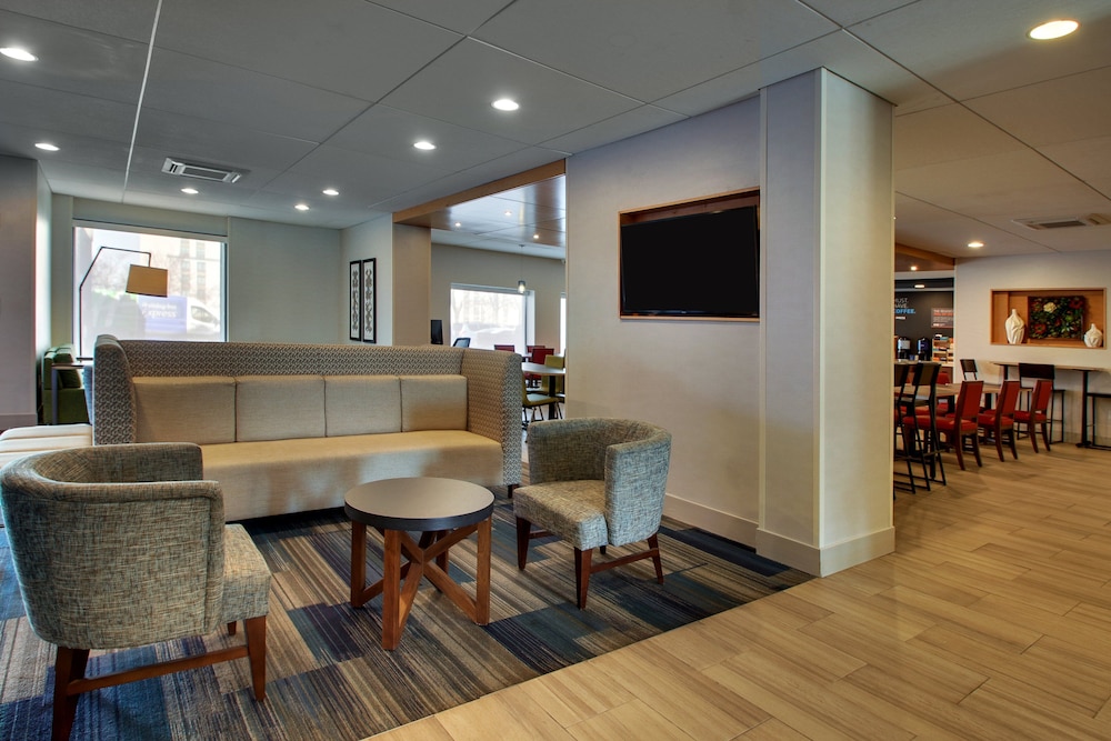 Holiday Inn Express Baltimore-Bwi Airport West 57/70