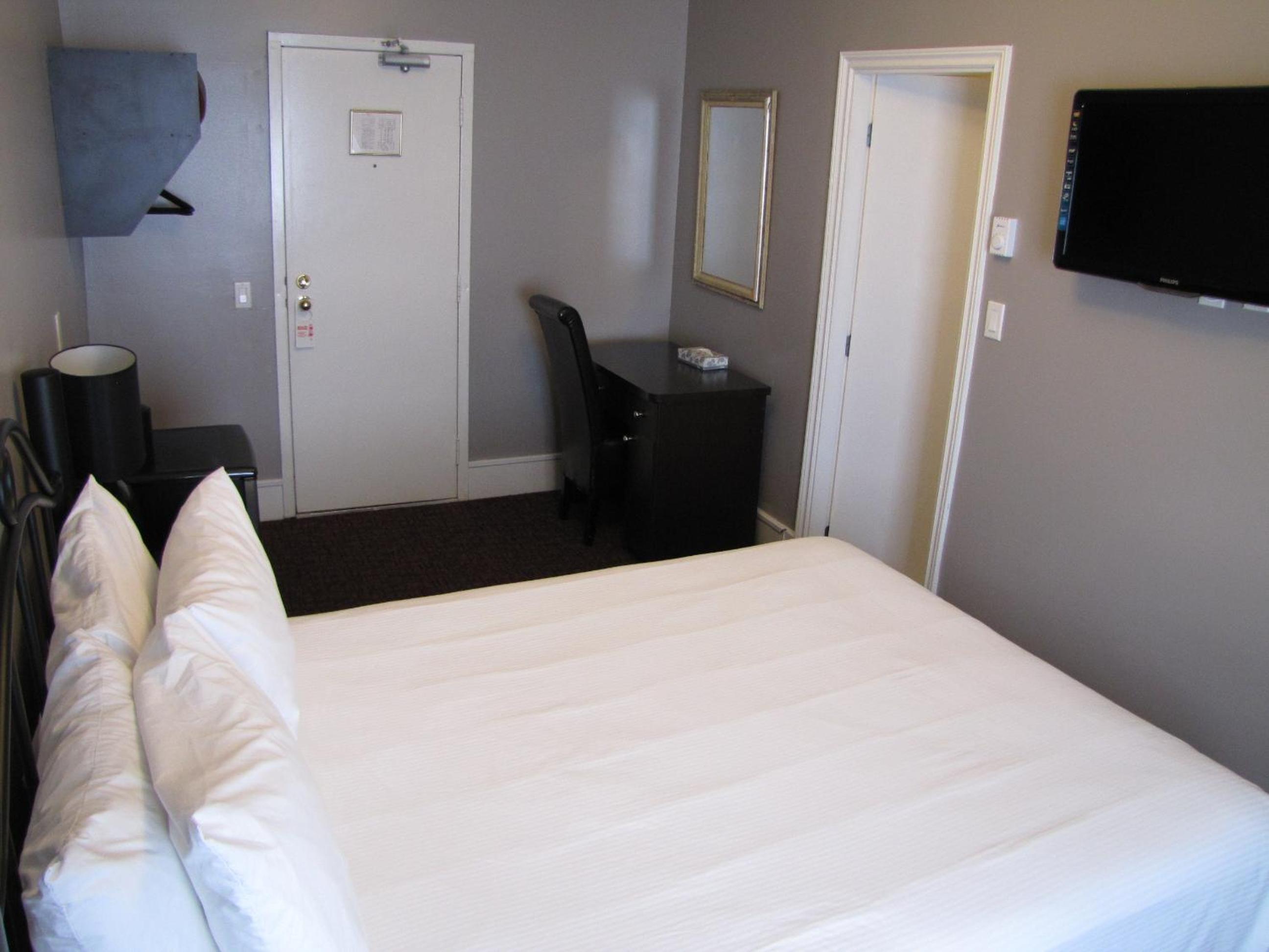 Barclay Hotel 14/41