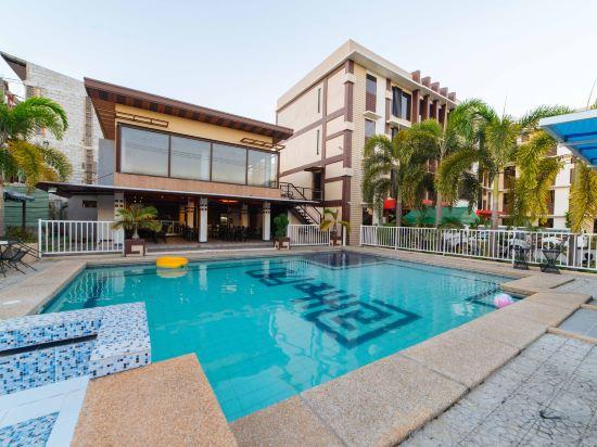 @thePAD Hotel &amp; Resort 5/50