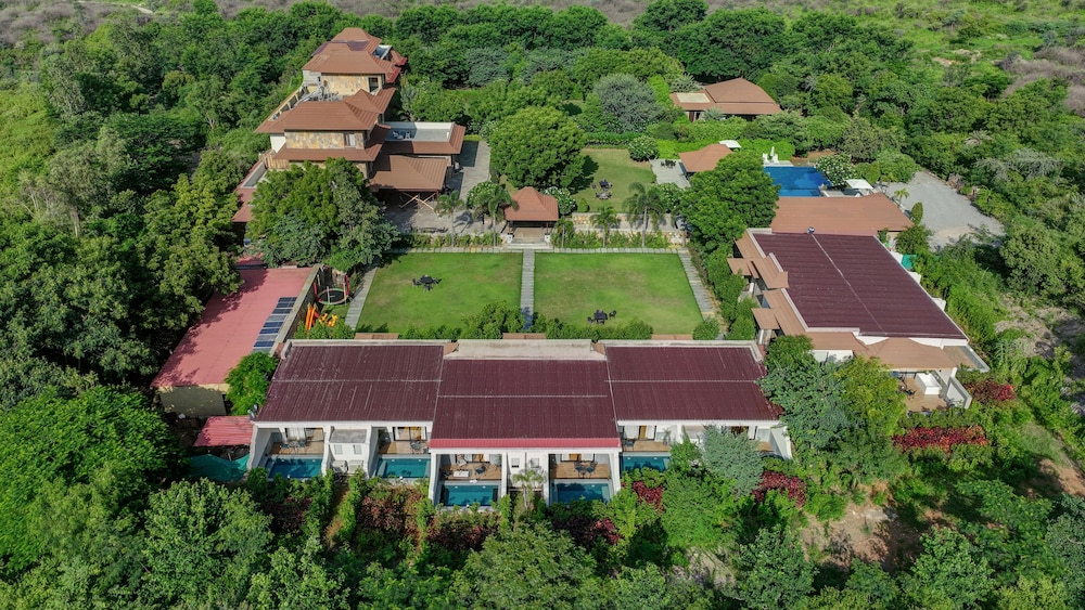 Tree Leaf Vantara Resort & Spa 6/50