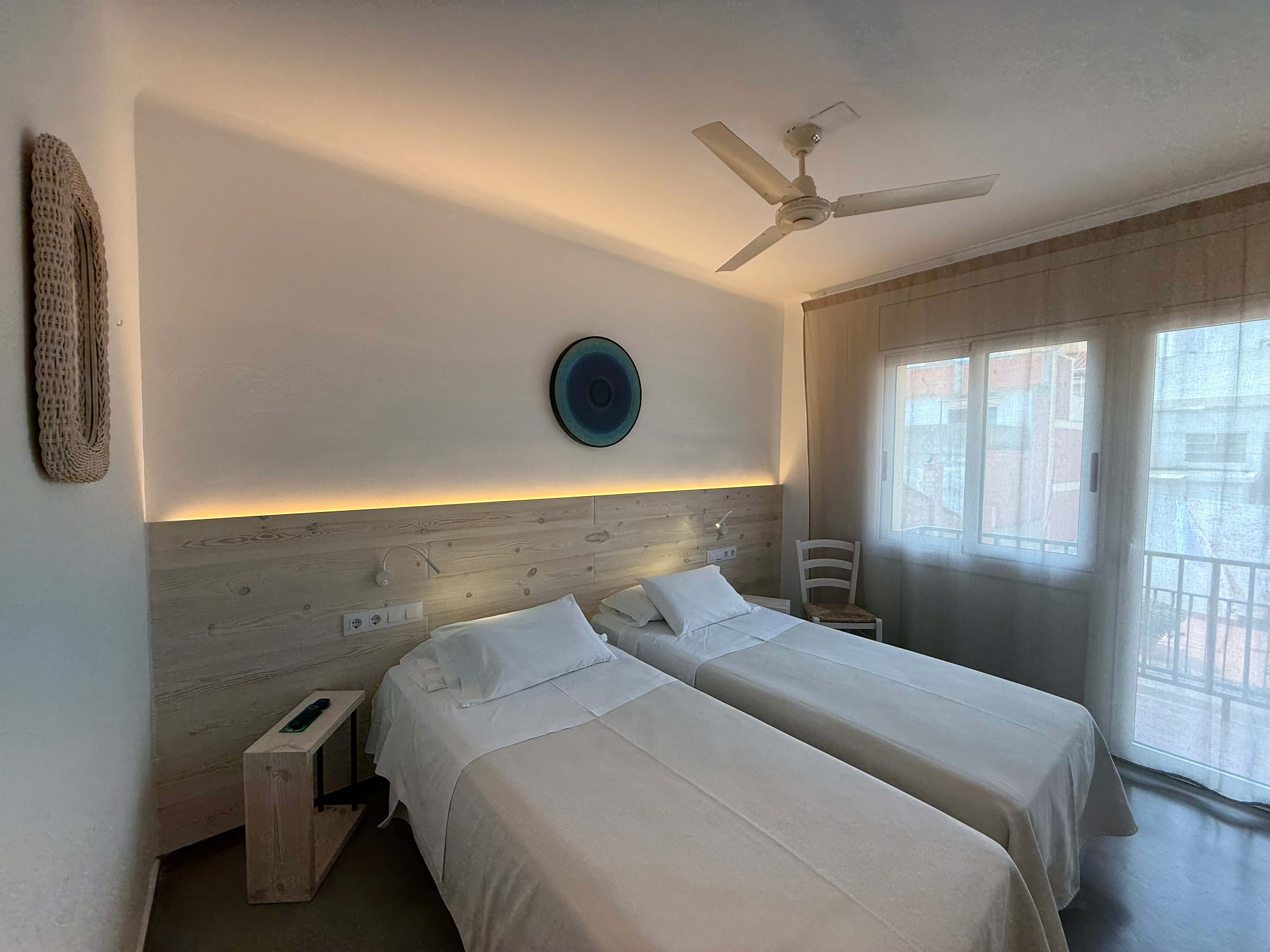 Hostal Rom 11/39