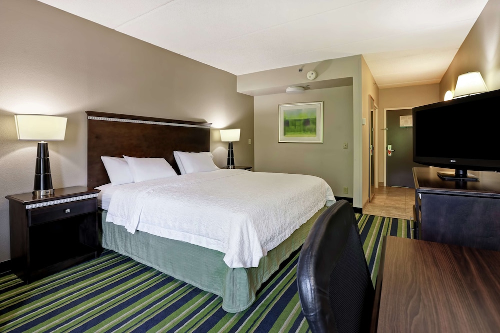 Hampton Inn Atlanta/Woodstock 11/34