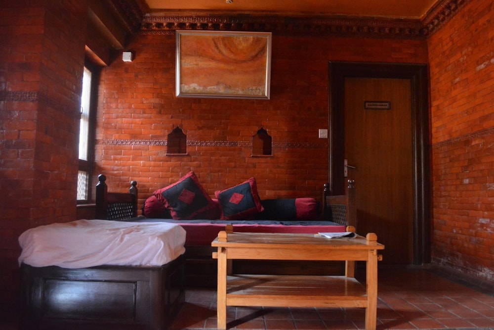 Bhaktapur Paradise Hotel 23/40