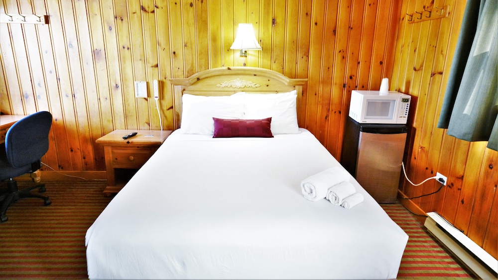 Knights Inn Colonial Fireside Inn 14/30