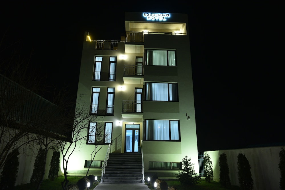 Hotel King Tom 4/50