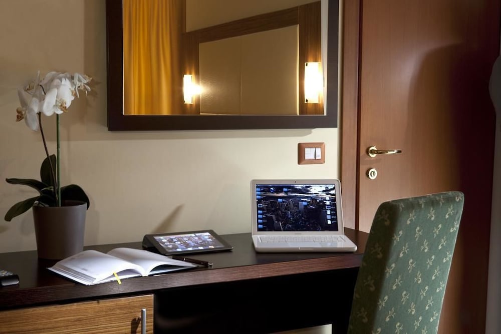 Hotel Ambasciatori 30/46