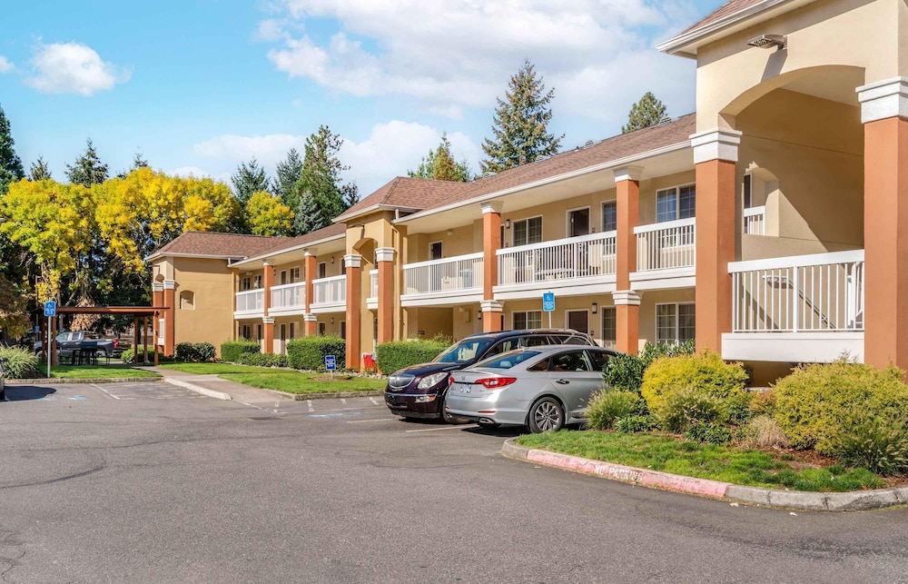 Extended Stay America Suites Portland Beaverton 55/62