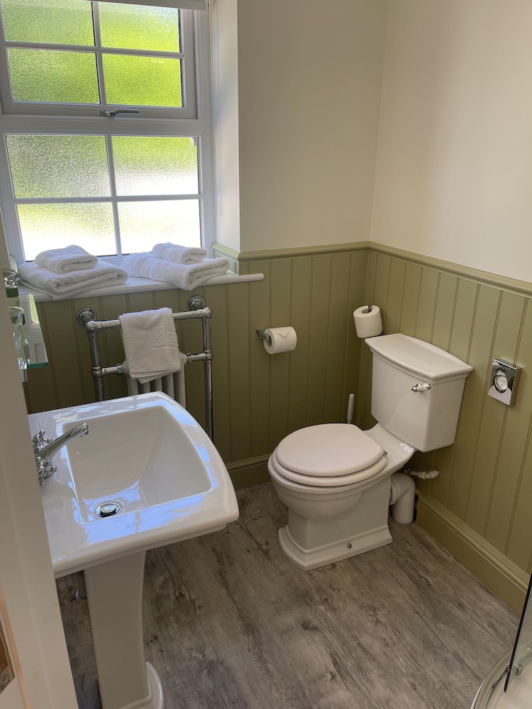 Black Bull Inn 35/40