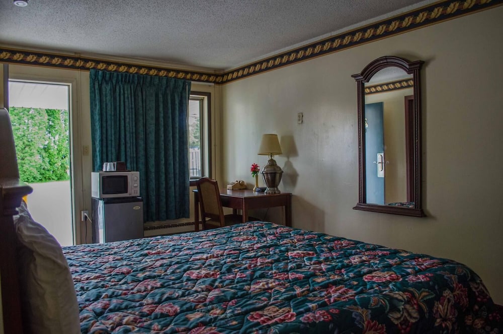 Delta Motel 10/18
