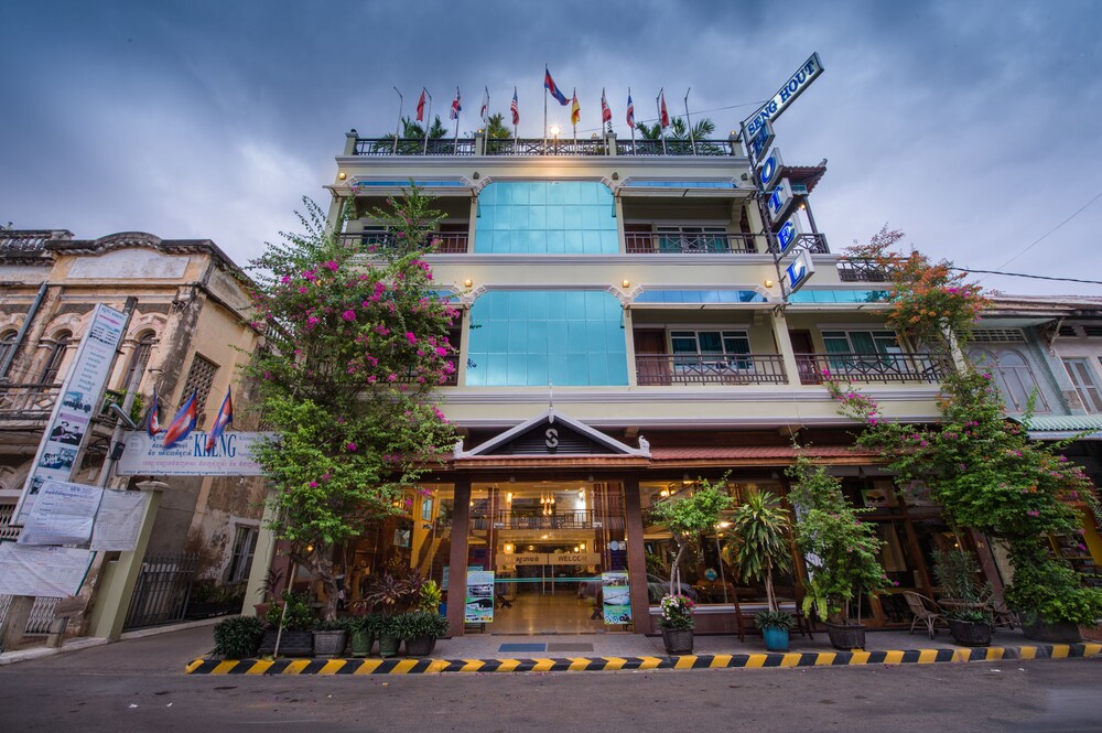 Seng Hout Hotel 1/53