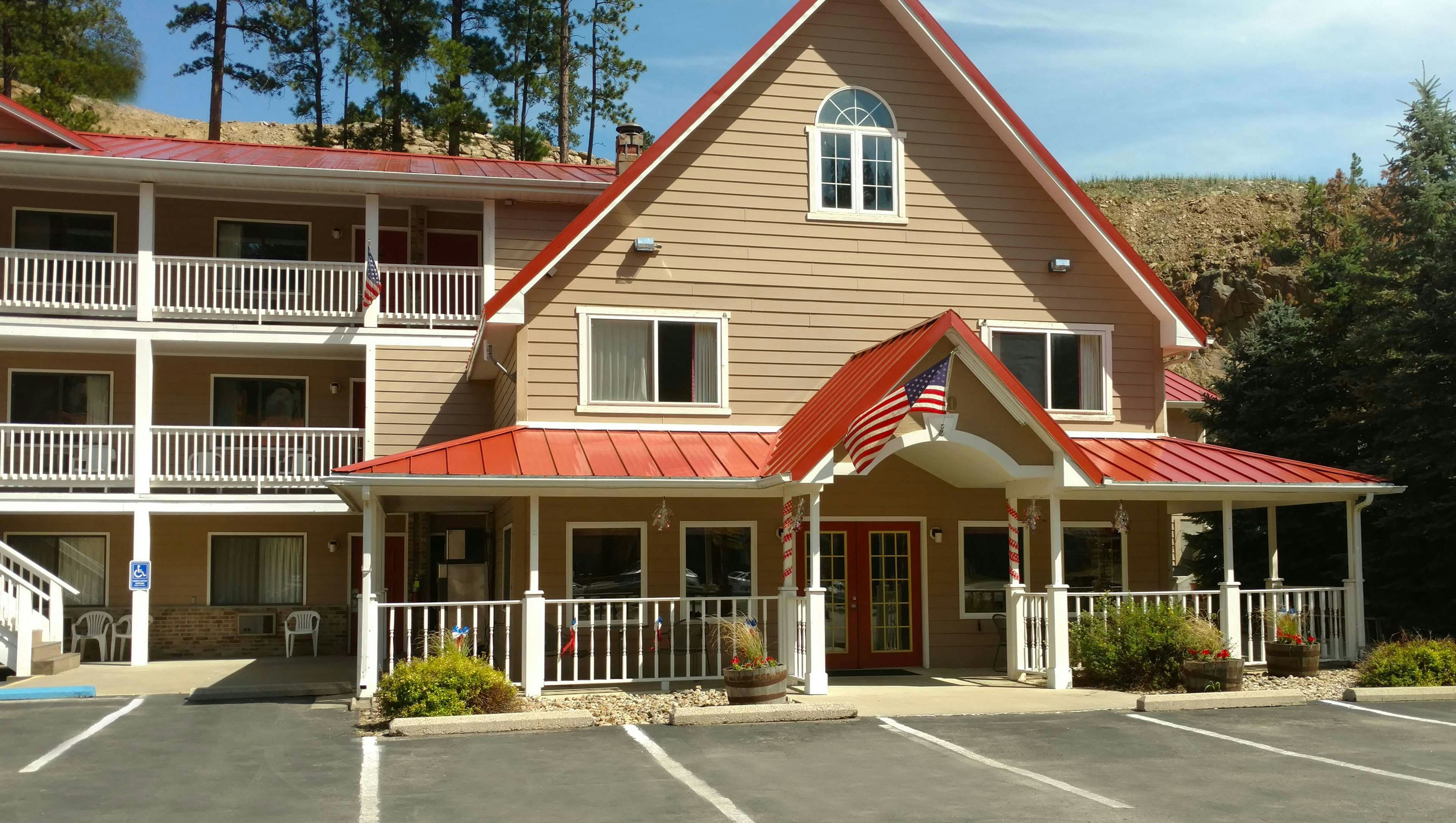 KEYSTONE BOARDWALK INN AND SUITES 28/29