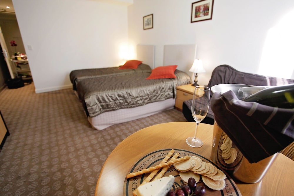Golden Pebble Hotel 46/71