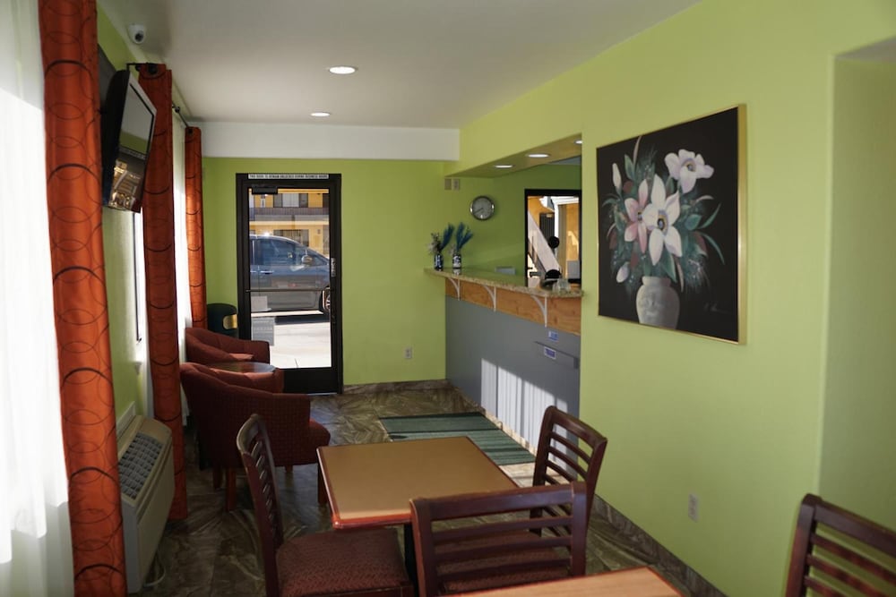Apex Inn 42/51