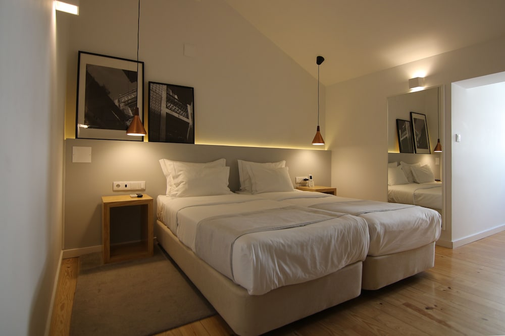 The 8 Downtown Suites 22/67