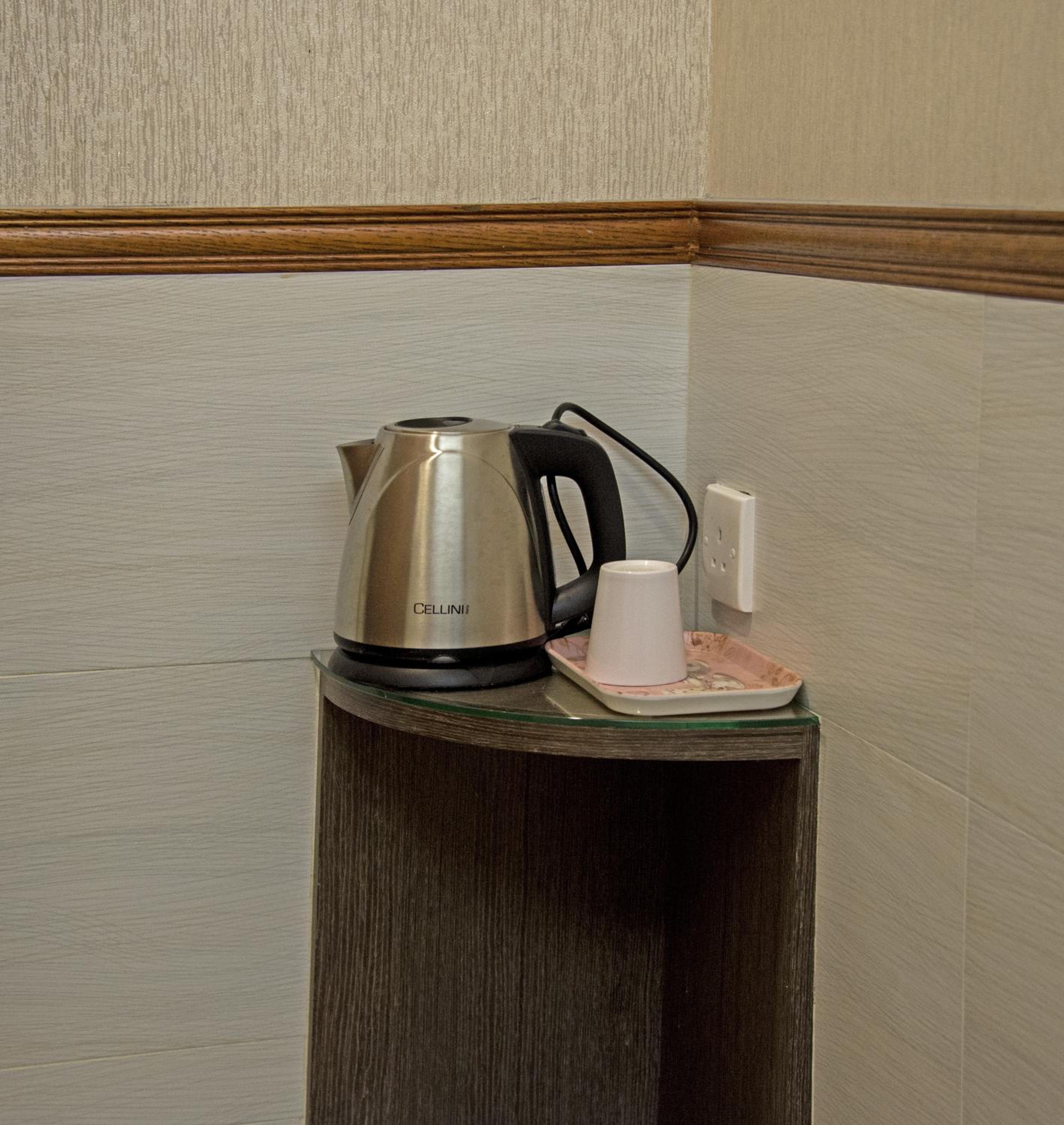 Celltronik Hotel 20/27