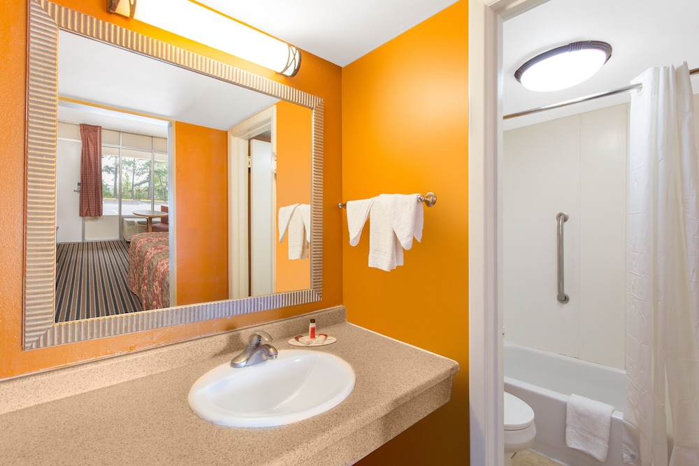 Travelodge Fredericksburg 14/24