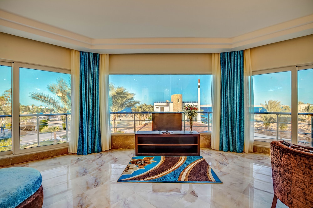 Seagull Beach Resort - Families and Couples Only 23/50