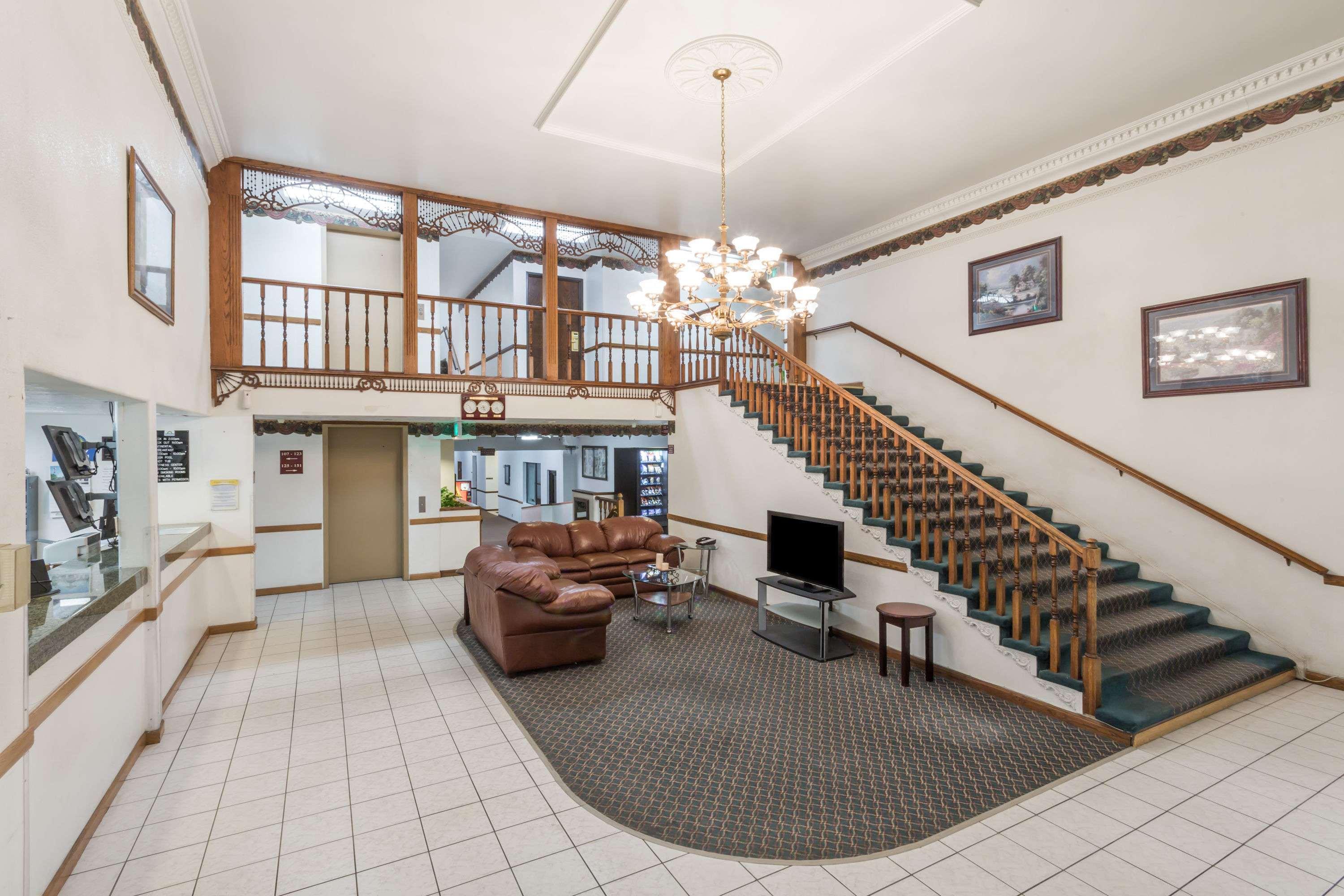 Days Inn by Wyndham Evanston WY 19/25