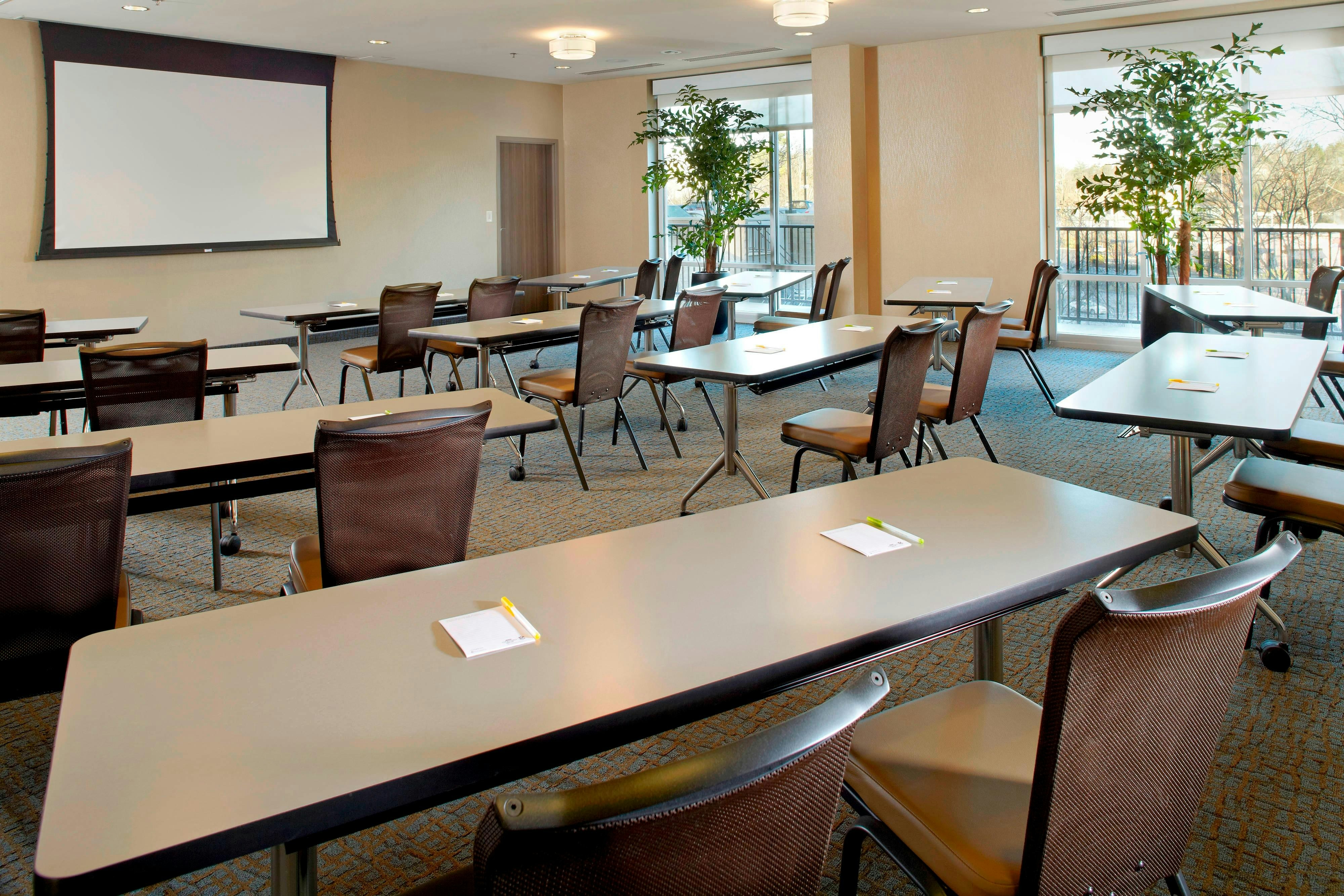 Courtyard by Marriott Knoxville West/Bearden 36/42