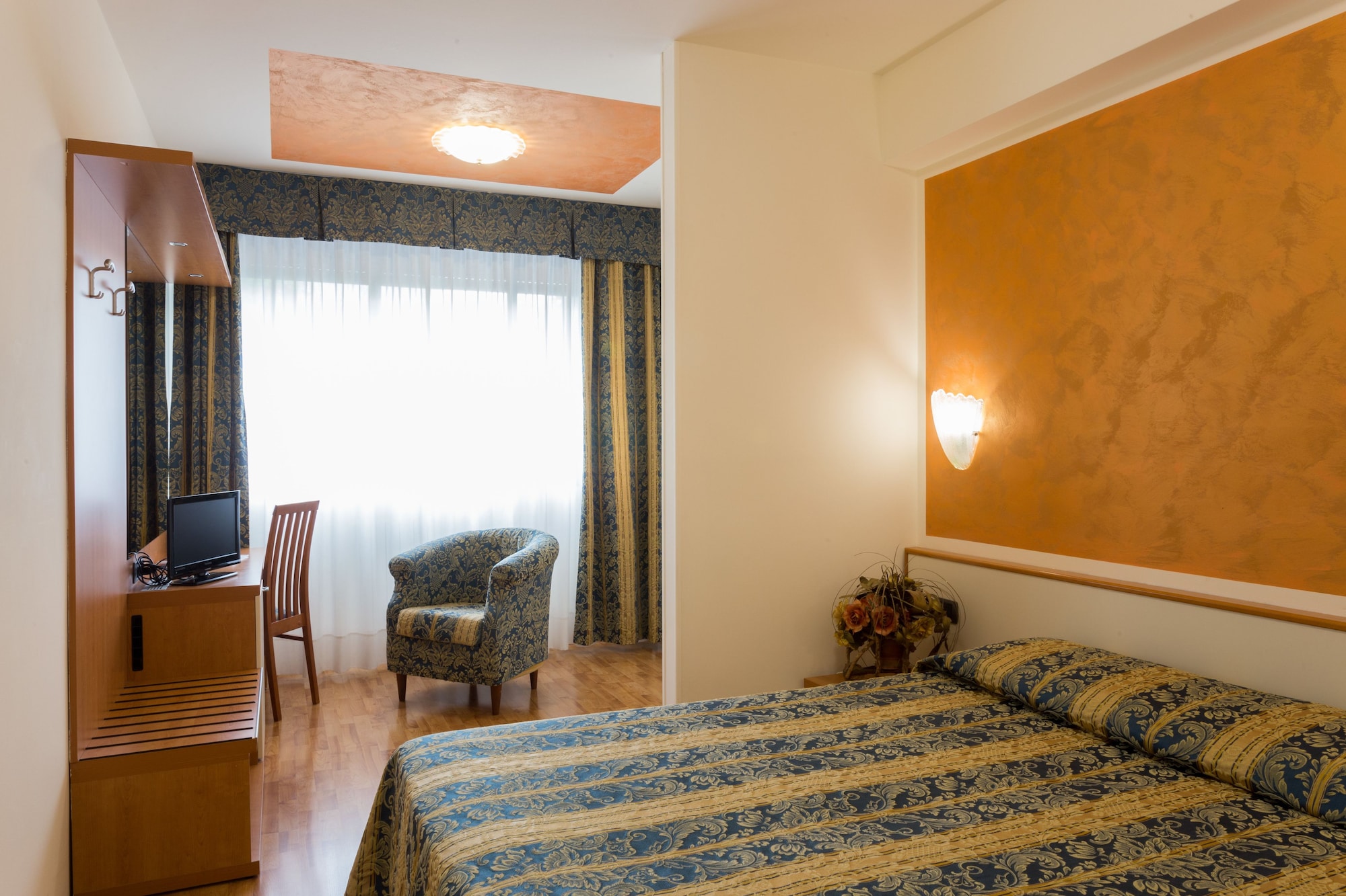 غرفة بسرير مزدوج، Airmotel 2/9