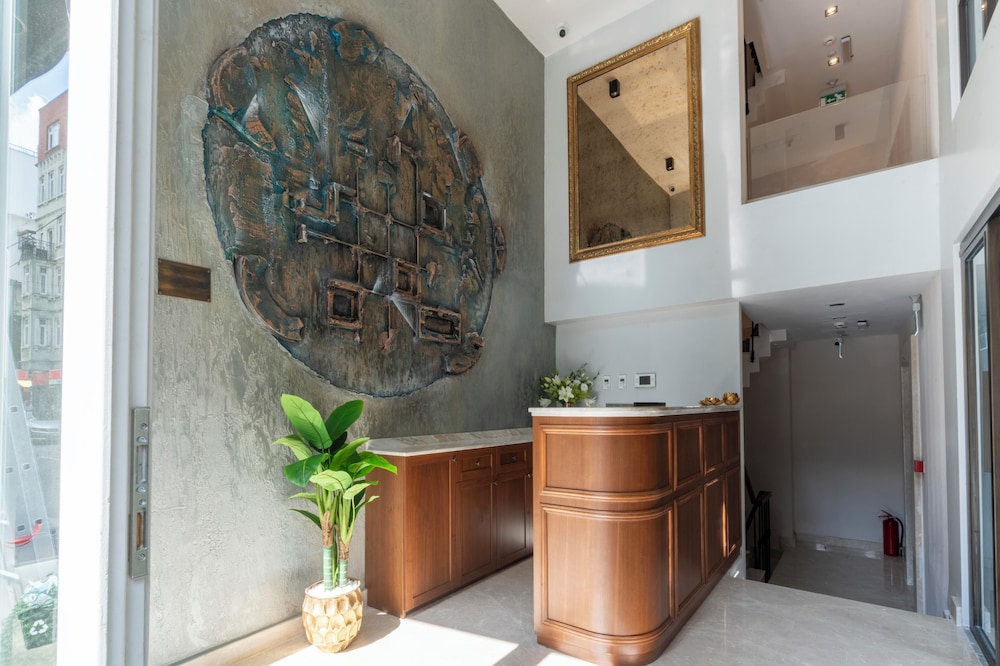 Smart and Simple Hotel Karakoy 9/50