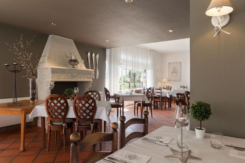 Le Verger Des Chateaux the Originals Relais Inter Hotel 59/69