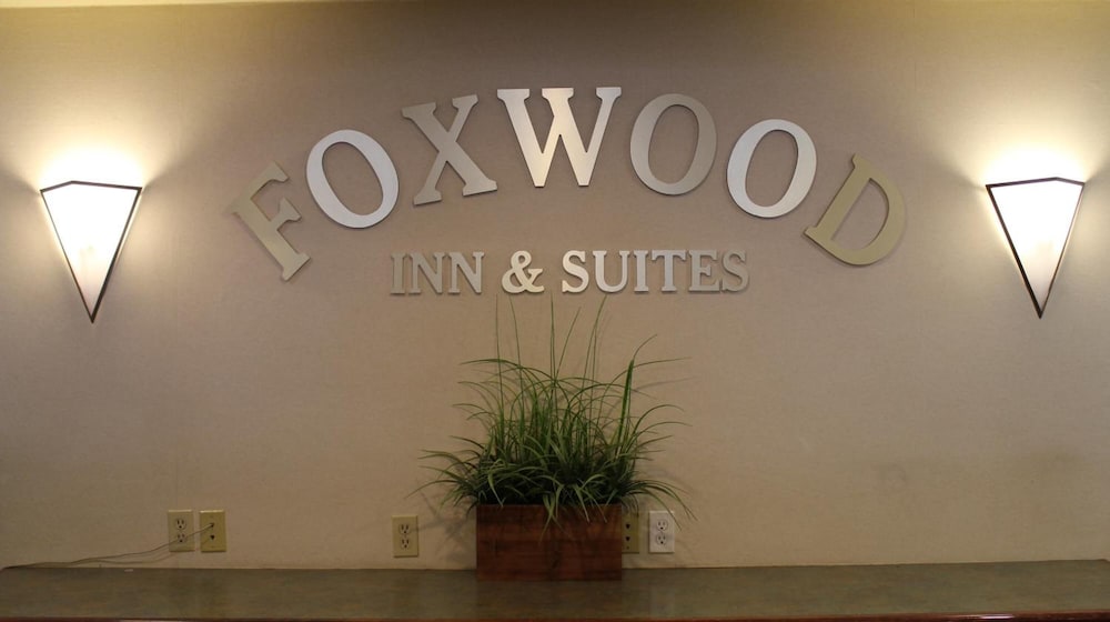 Foxwood Inn and Suites 4/38