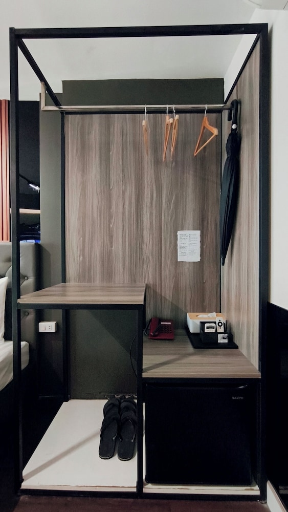 Moc Huong Hotel 42/49